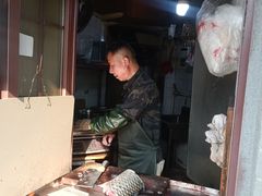 -梅记大块头爆鱼店(乍浦路店)