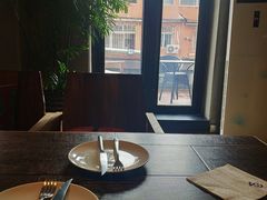 -HIGH FIVE哈福手工汉堡(桂林路店)