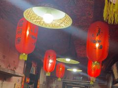 -鱼窝棚柴火铁锅炖(富山屯店)