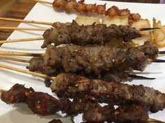 秘制羊肉串-Happy Tree House BBQ Kingsway木屋炭烤(溫哥華店)