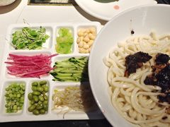 炸酱面-京味斋·北京烤鸭(华威桥北工大店)