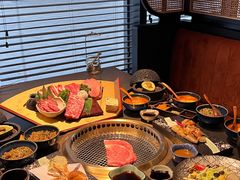 -铭牛烧肉·和牛海鲜自助(高新月牙湖店)