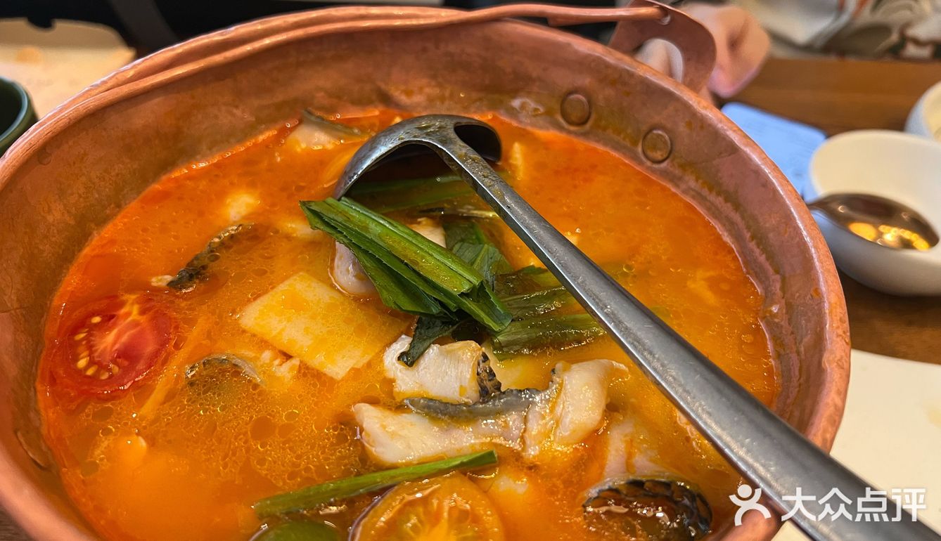 有问过云南朋友，口味做了一些改良