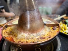 -果松木炭酸菜铜火锅·外婆参鸡汤