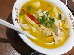 -渝是乎酸菜鱼(龙旗购物中心店)