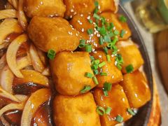 -月枫江南小馆(绿地缤纷广场店)