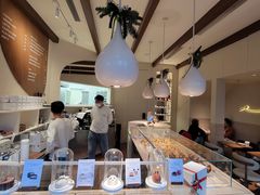 -VERIE BAKEHOUSE