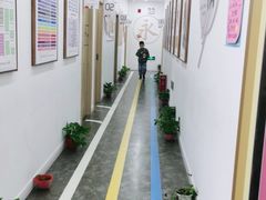 -缤纷鸟美术书法(汉神购物广场校区)