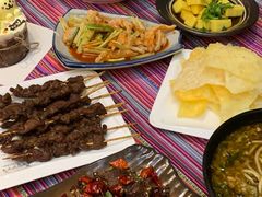 -香巴拉云南餐厅(华莱坞店)