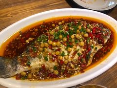 -临界音乐酒馆·小龙虾·江湖菜(华熙LIVE·鱼洞店)