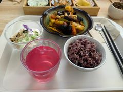 -轻蔬不用等·素食(江苏路店)