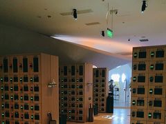 -涨巢·潮玩水疗局