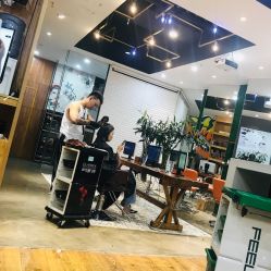 -MAGIC米几发型设计·羊毛卷