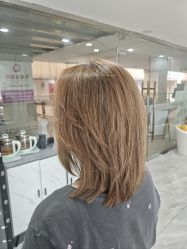 -镁连社·美联社