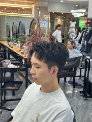 -藤野造型烫染·漂发
