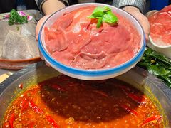 -茅草房·河畔园林火锅