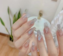 -IDO美甲美睫