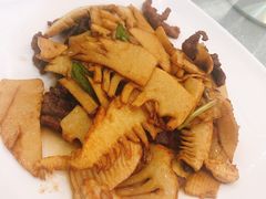 牛肉炒鲜笋-新享乐海鲜(翠华路店)
