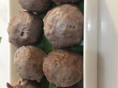 手锤牛筋丸（生）-三头牛·潮汕牛肉生蚝火锅 (夏湾店)