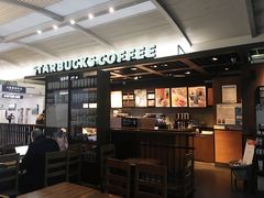 大堂-星巴克(江北机场店)