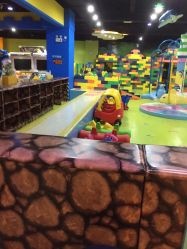 -哒卟溜欢乐王国(禹州城市广场店)