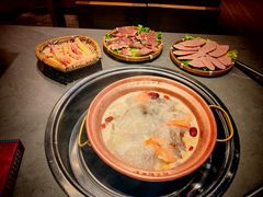-阿婆情腊排骨火锅·野生菌季(古城旗舰店)