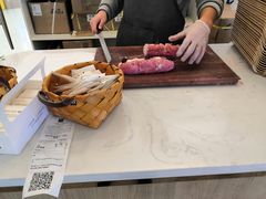 -奈雪的茶(亨特国际广场店)