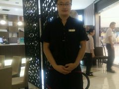 -闫府私房菜·百年鲁菜(恒隆店)
