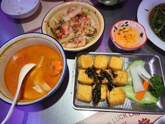 冬阴功汤海鲜汤-新越盏·东南亚料理(捷登都会店)