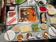 -海底捞火锅(宝龙广场夜宵主题店)