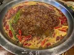 -黄潇洒老火锅(九眼桥宏济巷店)