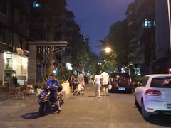 -泡桐树街