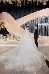 -莫小姐婚纱