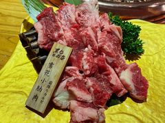 雪花小肋肉-黑牛の店·和牛烧肉(石家庄万象城店)