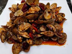 -扒虾小妹儿麻辣海鲜(宏图街店)