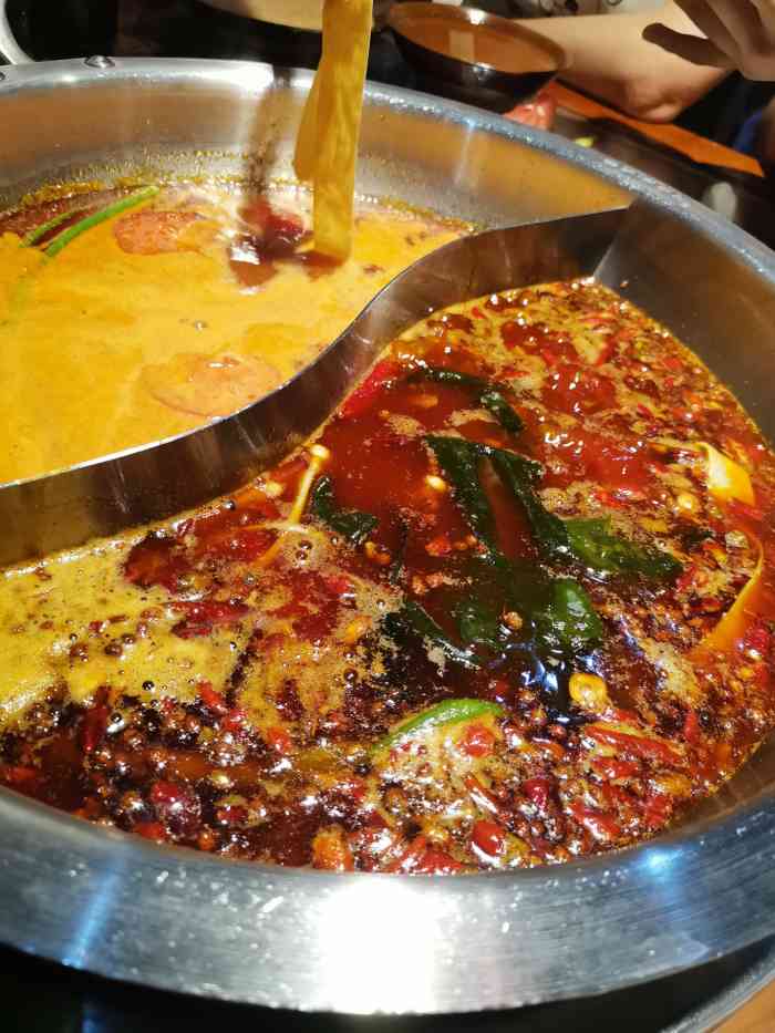 闷墩儿火锅-"这个毛肚涮几秒很老 后面就没有吃了团了.