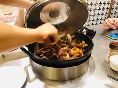 -胡须佬鸡煲四季火锅店(石厦西村直营店)