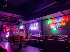 -8+1粤语·Live house