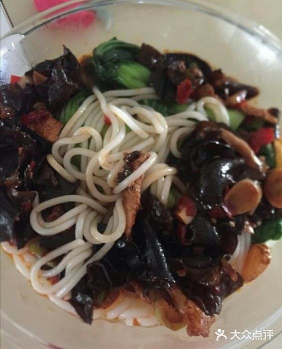 栖凤渡杨婆鱼粉(苏仙传奇店)木耳瘦肉粉图片