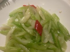 -吴越荣记苏州菜·松鼠桂鱼100%活鱼现做(斜塘老街店)