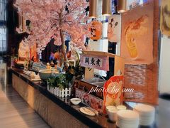 自助取餐区-唐拉雅秀酒店-西锦汇空中BBQ·思创餐厅