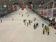 -乔波室内滑雪场