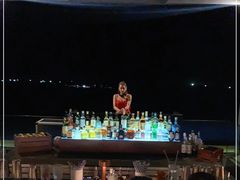 -瑰丽酒店·海吧·天际下午茶·现场DJ·天台酒吧