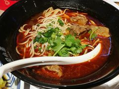 红烧肥肠面-遇见小面(凯德广场店)