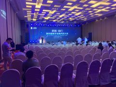 -上海龙之梦万丽酒店