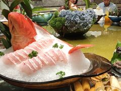 -半岛翡丽海鲜自助餐厅(观风亭店)