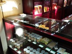 店内环境-杭州胡庆余堂第二中医门诊部