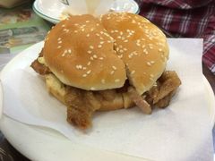 金牌猪扒包-兰芳园(上环店)