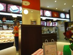 -红宝石·鲜奶小方·海派西点房(南丹店)