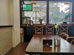 靠窗位-肥朵食堂(带梦胡同店)